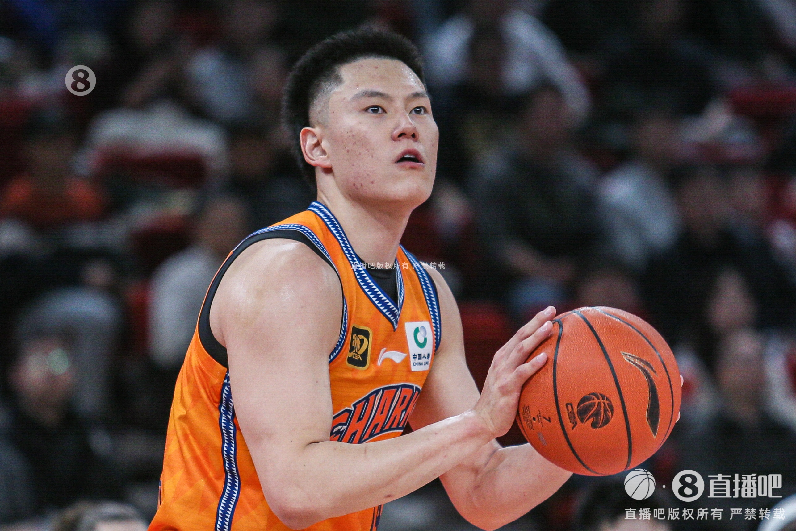 打得还可以！李弘权12中7&4记三分拿下18分6板1助3断